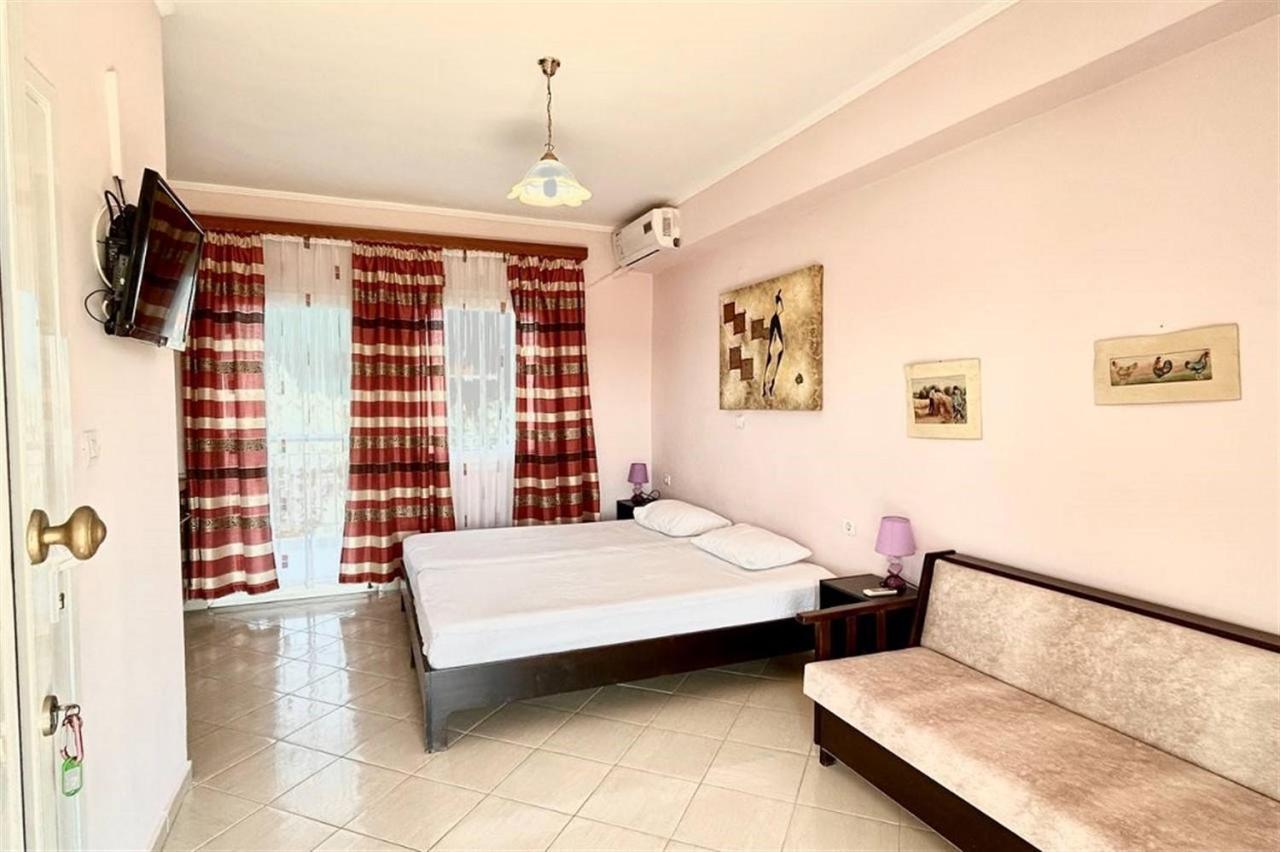 Villa Irina, Nea Potidea Kassandra Beach Екстериор снимка