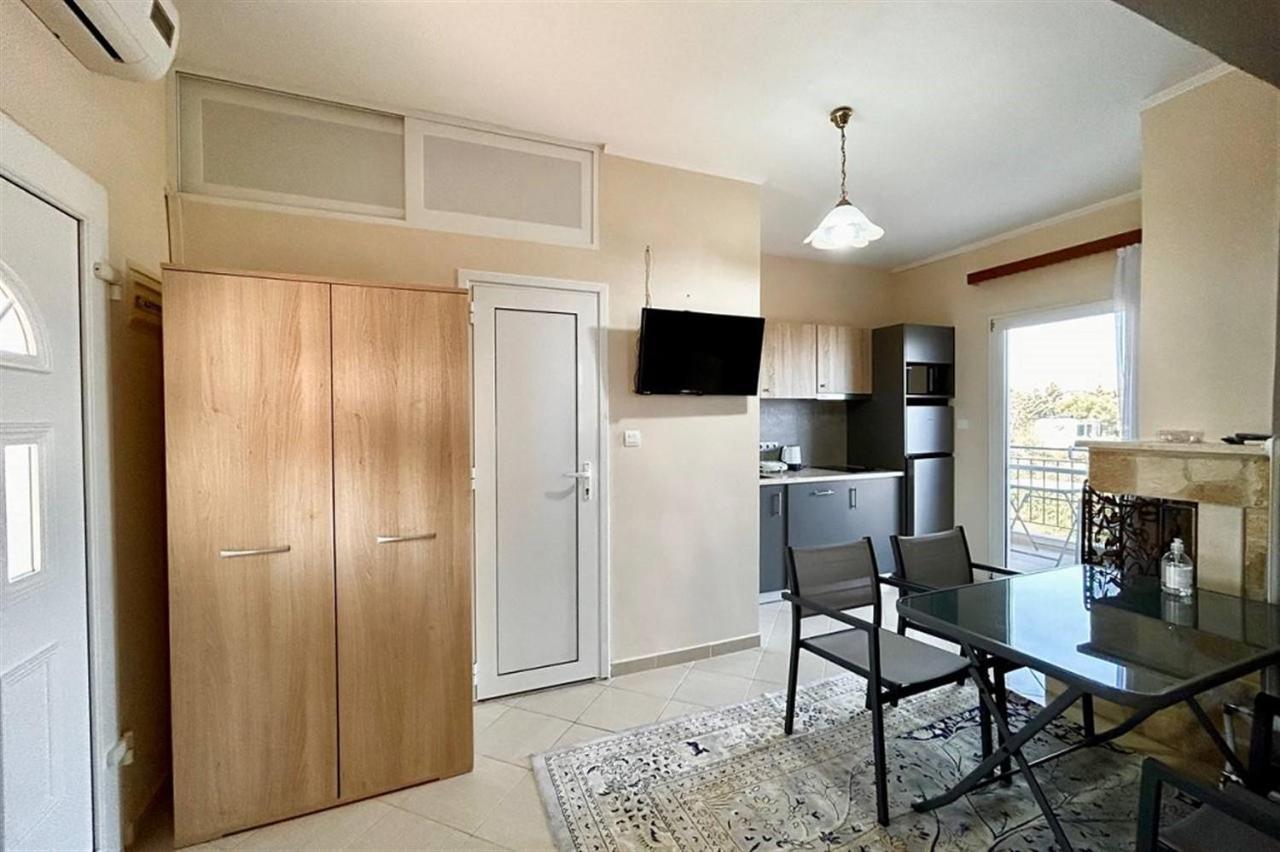 Villa Irina, Nea Potidea Kassandra Beach Екстериор снимка