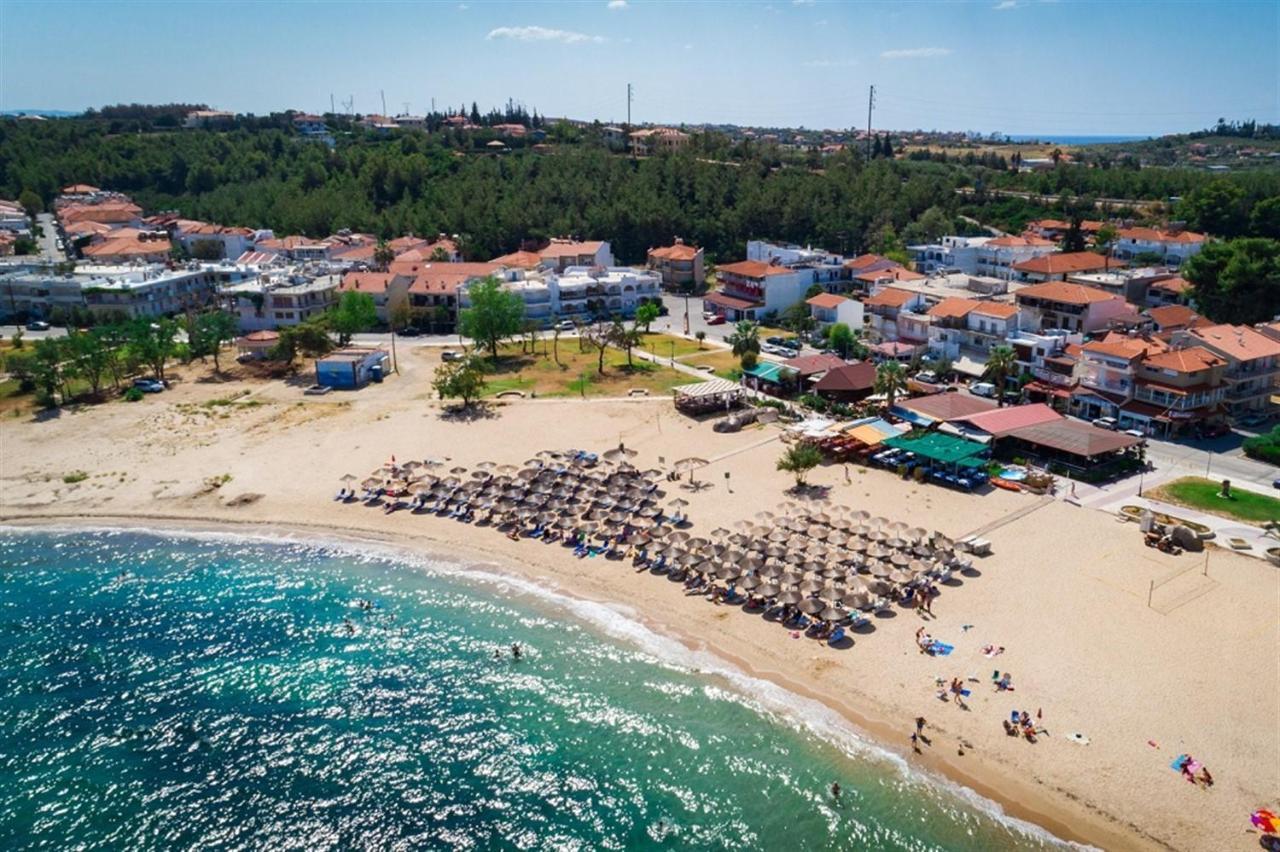 Irina Villa Nea Potidea Beach - 7 Guest Екстериор снимка